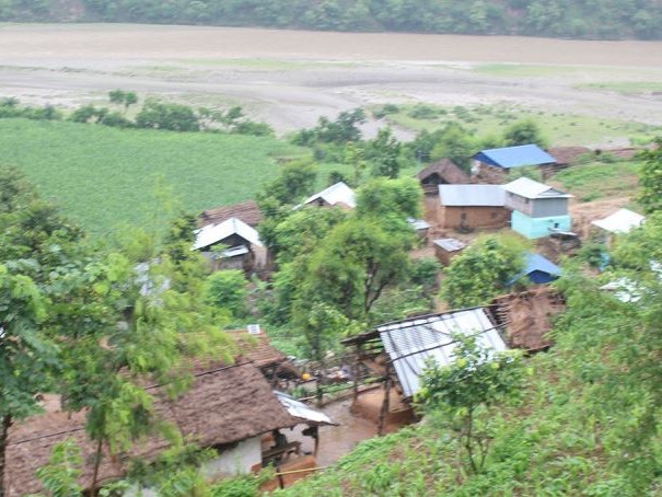 भोट माग्न मात्रै सम्झिने एउटा बस्ती 